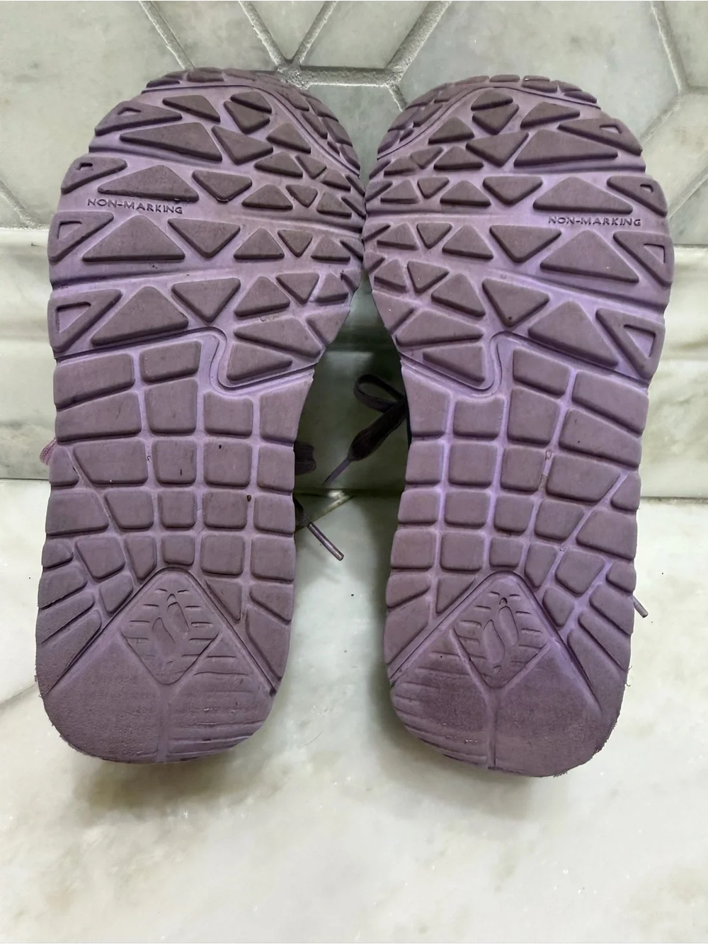 Size 12.5 Girls Skechers Uno Lite Metallic Shimmers Sneakers
